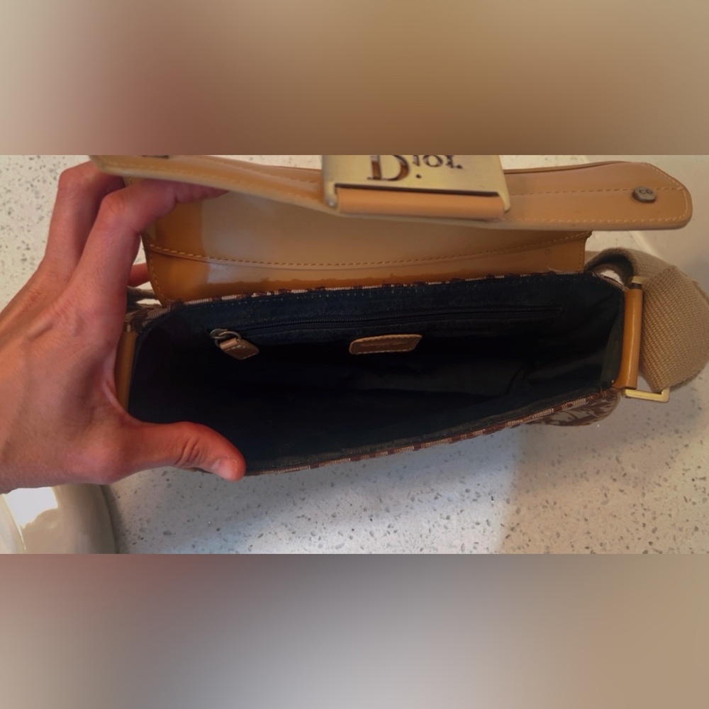 Dior Tan and Brown Shoulder Bag - Picture 3 of 8
